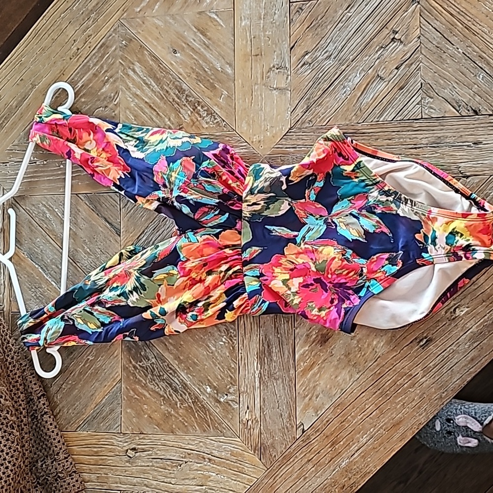 Sea Angel cross back  Deep V swim bathing swim suit! 8